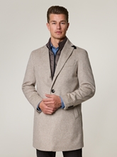 Bild von Wollmantel mit Blende