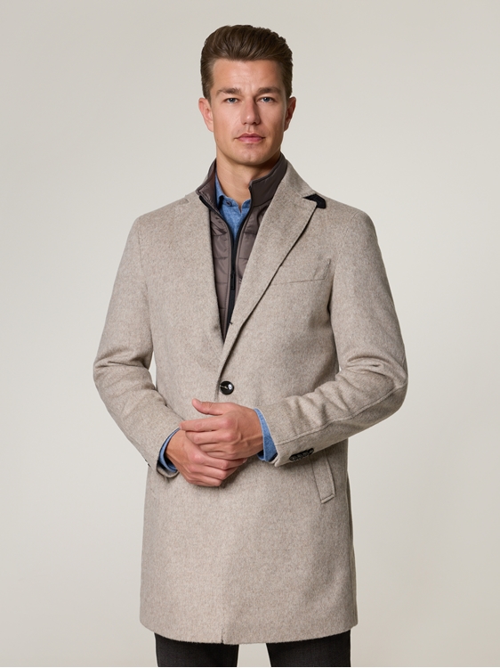 Bild von Wollmantel mit Blende