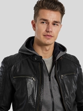 Bild von Lederjacke im Biker-Look