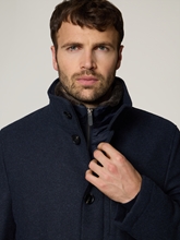 Bild von Mantel mit Wolle