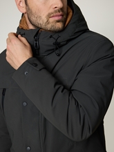 Bild von Parka mit Kapuze