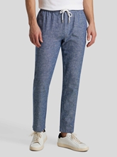 Bild von Chino im Jogging-Look