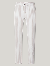 Bild von Chino mit Leinen