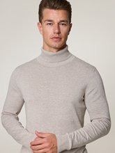 Bild von Pullover mit Rollkragen