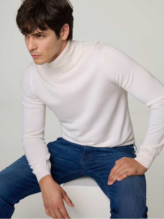 Bild von Rollkragen Pullover