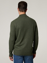 Bild von Strickjacke mit Wolle