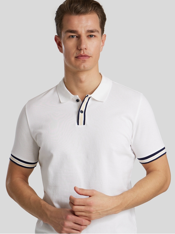 Bild von Polo-Shirt