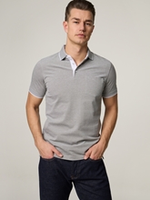 Image sur Polo en custom fit