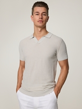 Image sur Polo tricoté de coupe régulière