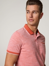 Bild von Poloshirt im Custom Fit