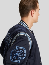 Bild von Collegejacke