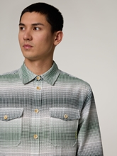 Image sur Survêtement à la coupe régulière