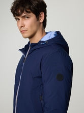 Bild von Bomberjacke mit Kapuze