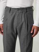 Bild von Chino mit Wolle CHASY