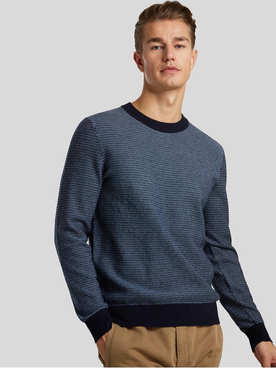 Bild von Pullover aus Strick