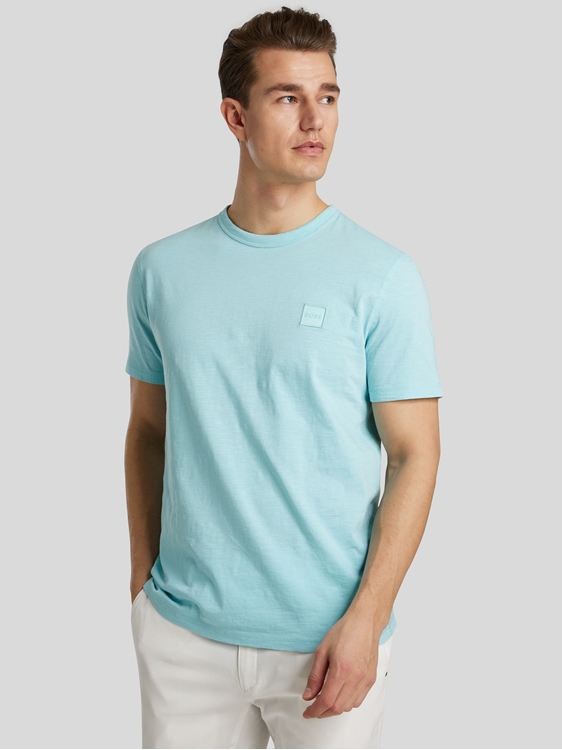 Image sur T-shirt à logo