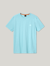 Image sur T-shirt à logo