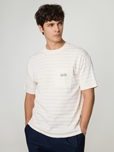 Image sur T-shirt à la coupe décontractée