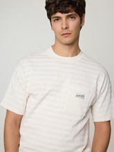 Image sur T-shirt à la coupe décontractée