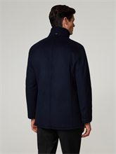 Bild von Mantel mit Wolle