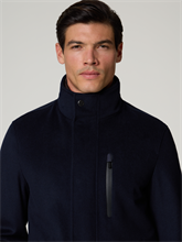 Bild von Mantel mit Wolle