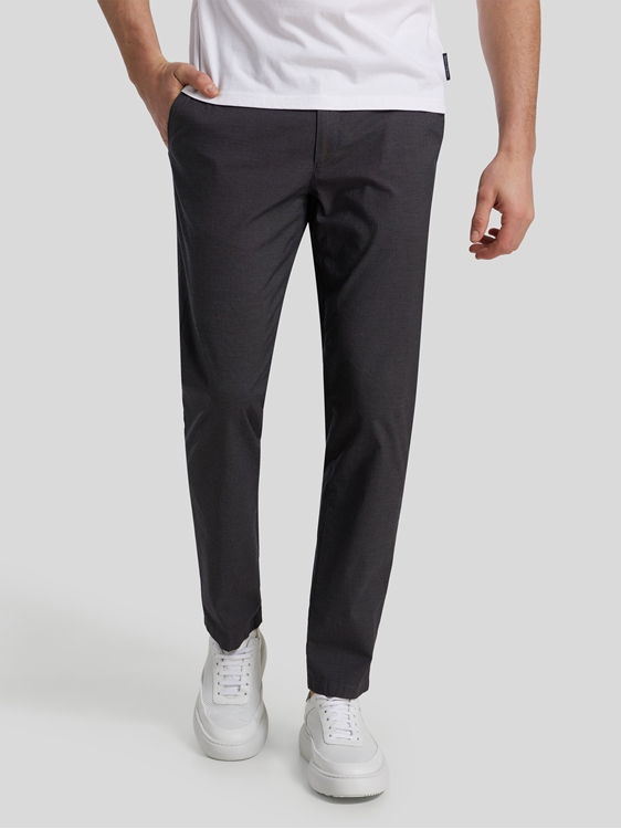 Bild von Chino im Regular Fit Ultralight EVEREST