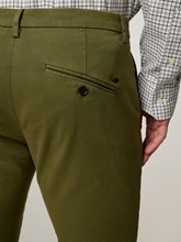 Bild von Chino im Tapered Fit OSAKA