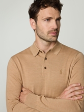 Bild von Strickpolo aus Wolle