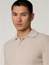 Bild von Strickpullover mit Polokragen