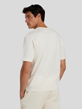 Bild von T-Shirt mit Logo