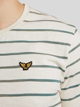 Bild von T-Shirt mit Streifen