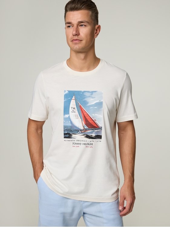 Image sur T-shirt à coupe régulière