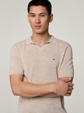 Bild von Strickpolo mit Leinen