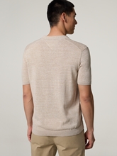 Bild von Strickpolo mit Leinen