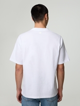 Image sur T-shirt à coupe régulière