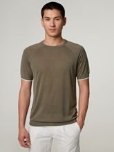 Image sur T-shirt tricoté avec du lin