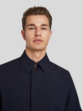 Bild von Kurzer Regenmantel