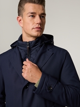 Bild von Mantel mit Kapuze