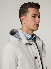 Bild von Kurze Regenjacke