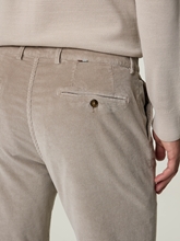 Bild von Cordhose Im Regular Fit