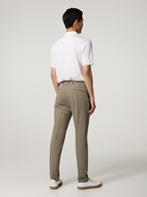 Image sur Chino à la coupe régulière