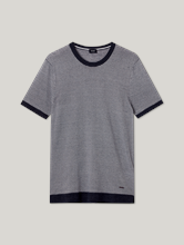 Image sur T-shirt à rayures