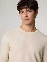 Bild von Strickpullover mit Leinen