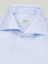 Bild von Hemd mit Karo-Muster im Fitted Body Schnitt