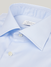 Bild von Hemd im Fitted Body Schnitt