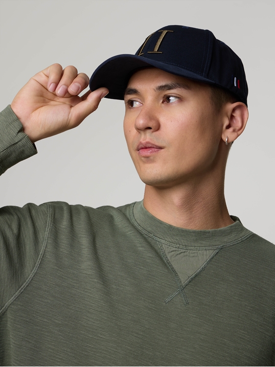 Bild von Cap mit Veloursleder