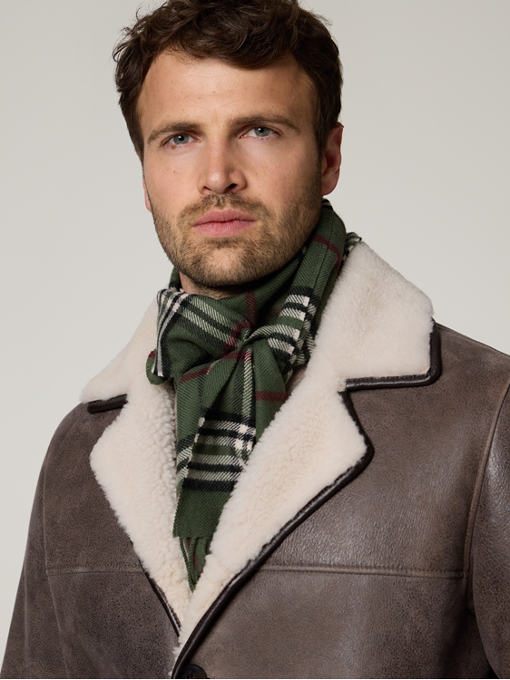 Bild von Schal aus Wolle