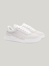 Bild von Sneaker aus Veloursleder