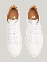 Bild von Sneaker aus Kalbsleder