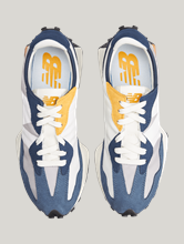 Bild von Sneaker 327